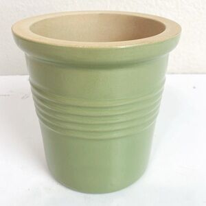 The Pampered Chef Family Heritage Sage Green Stoneware Crock